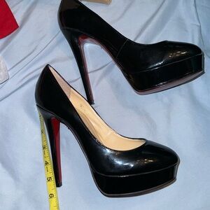 Loub -VIBE.. Black Patent Bianca Platform Pumps 39 red bottom NWT